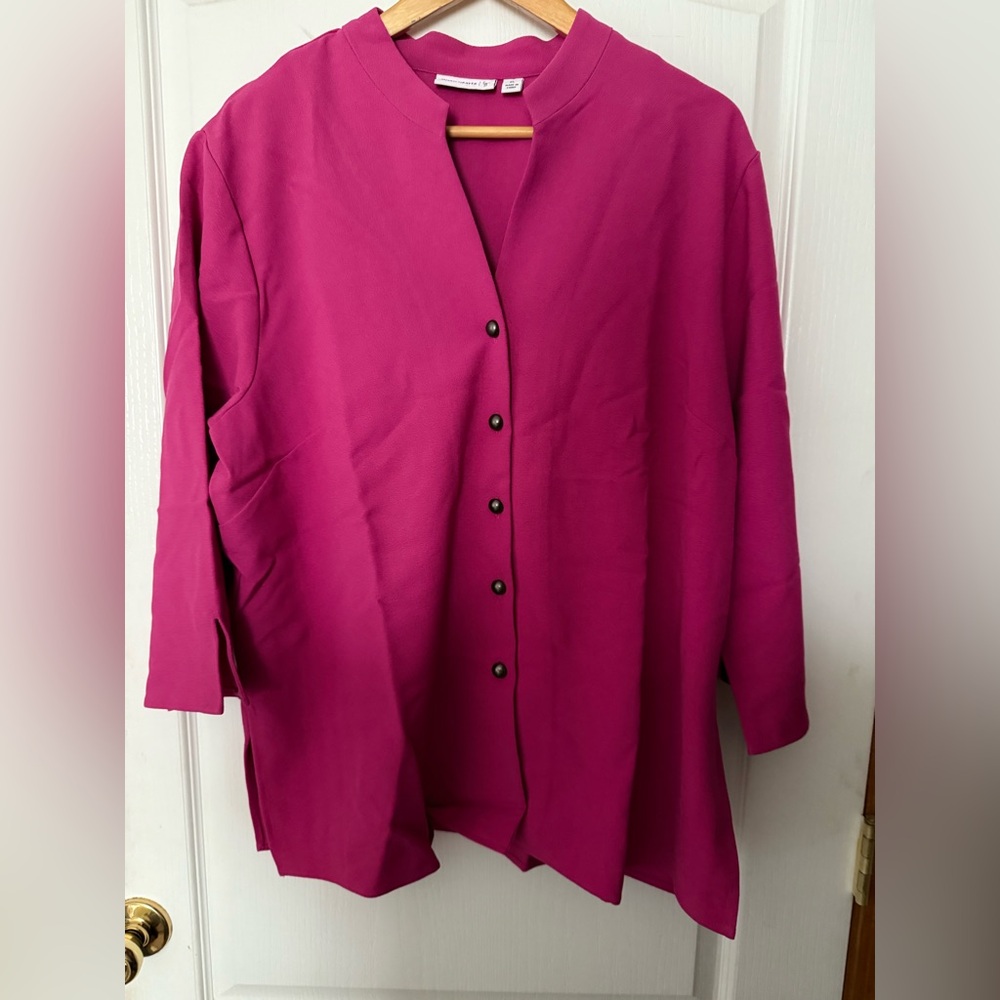🆕Susan Graver Button Up Shirt